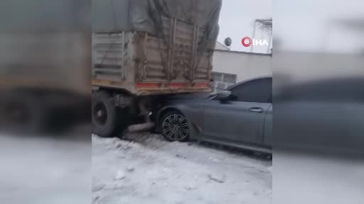 Diyarbakır’da zincirleme kaza: 2 yaralı