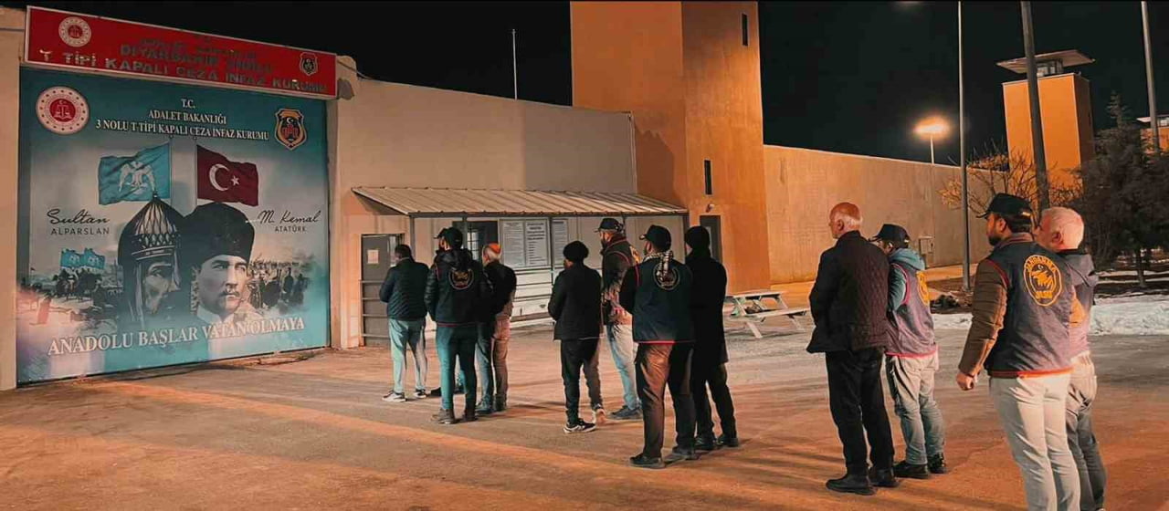 DİYARBAKIR’IN SUR İLÇESİNDE 11 YIL ÖNCE ÖLDÜRÜLEN VATANDAŞIN KATİL ZANLILARI, İL JANDARMA...