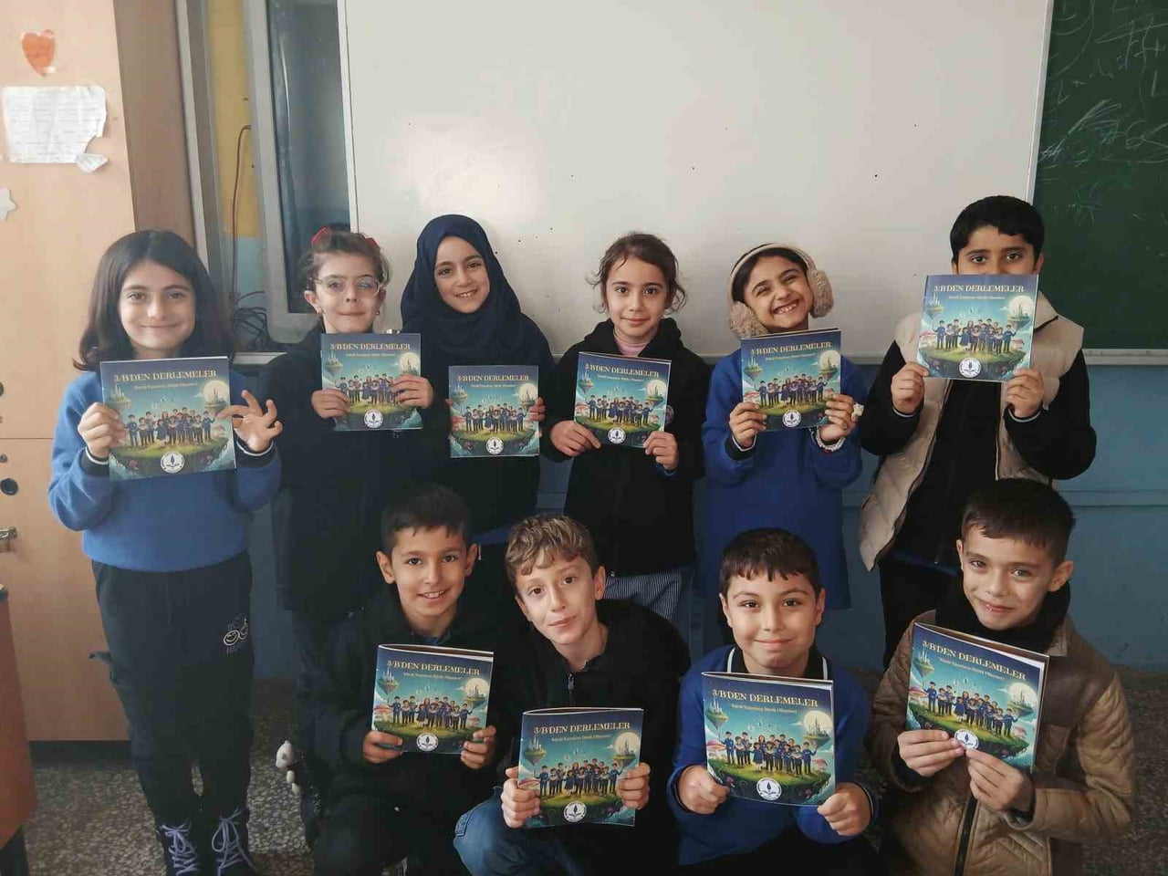 DİYARBAKIR SİLVAN’DA CUMHURİYET İLKOKULU 3/B SINIFI ÖĞRENCİLERİ, ÖĞRETMENLERİ GÜLİSTAN ERYILMAZ...