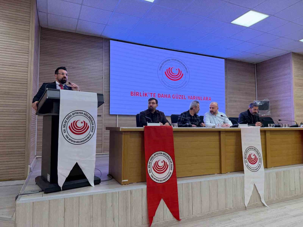 DOĞU BÖLGESİNDE BULUNAN 11 İLİ  (DİYARBAKIR, BATMAN, VAN, MARDİN, SİİRT, ŞIRNAK, AĞRI, MUŞ...