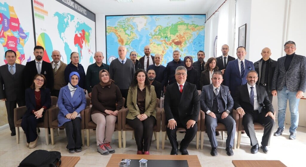 DPÜ’DE UYGULAMA VE ARAŞTIRMA MERKEZLERİ MÜDÜRLER TOPLANTISI GERÇEKLEŞTİRİLDİ