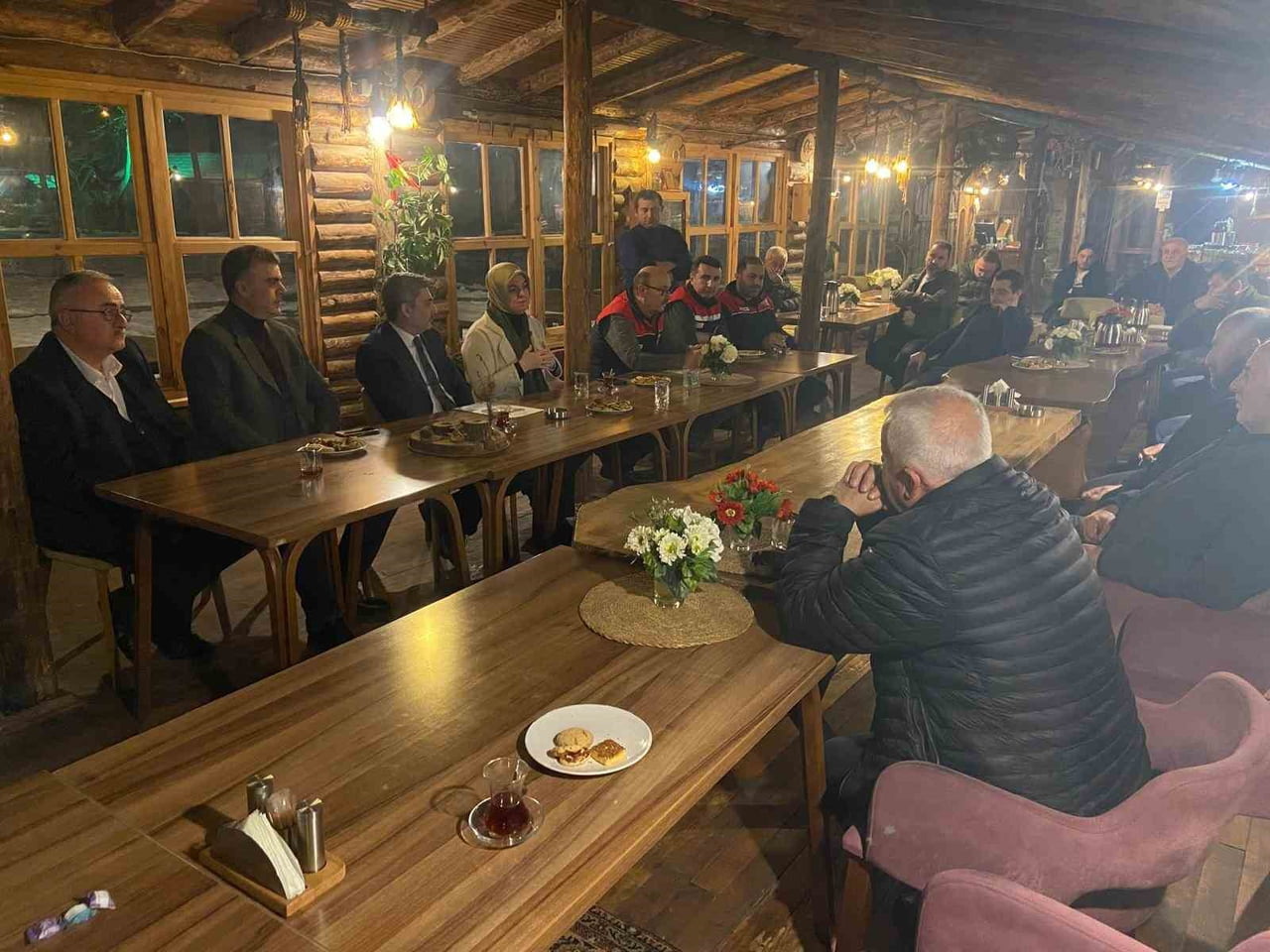 DÜZCE'DE TARIMSAL ÜRETİMİN EN ÖNEMLİ ÜRÜNLERİNDEN BİRİ OLAN ÇELTİK, DÜZENLENEN GENİŞ KATILIMLI...