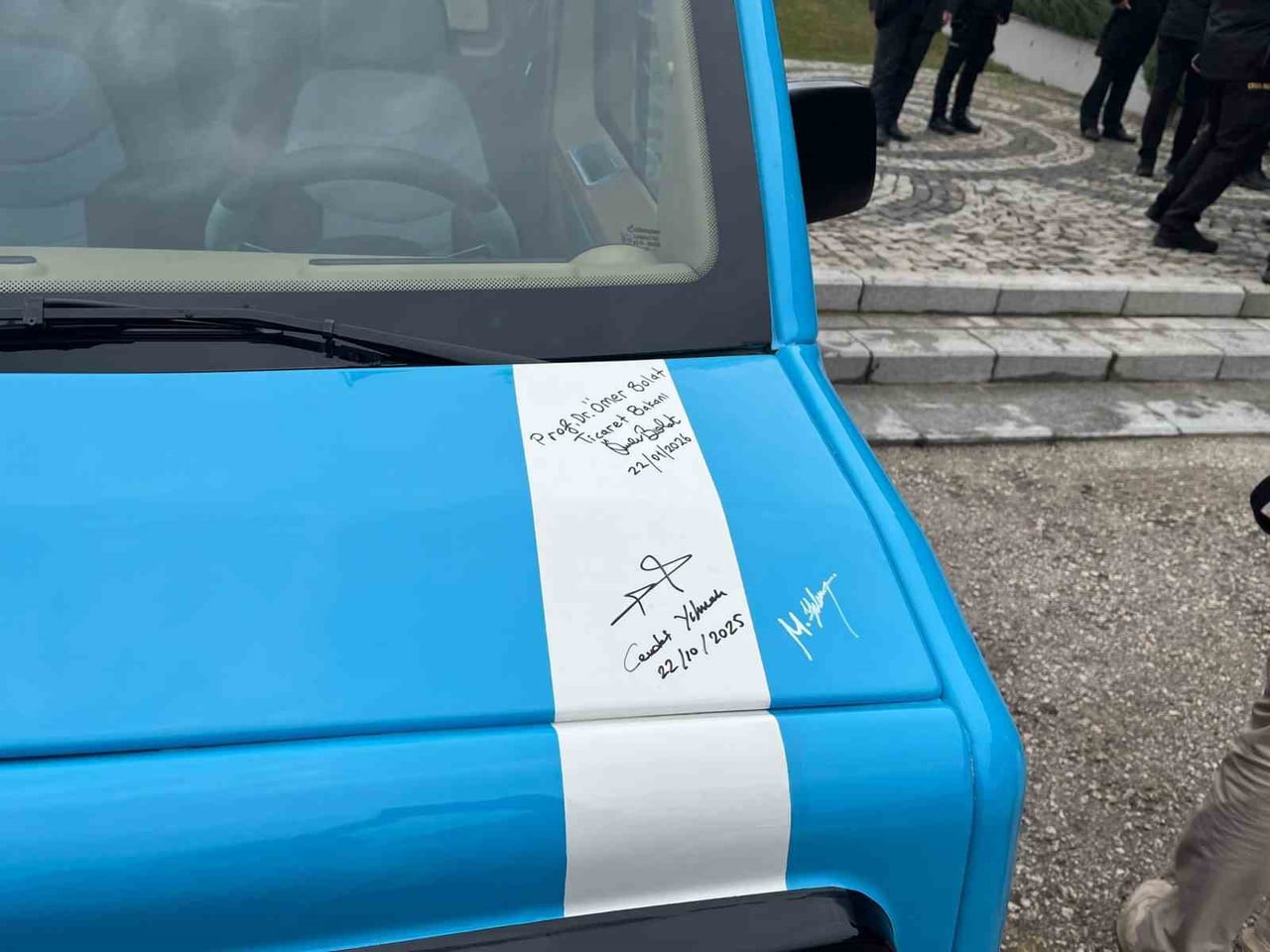 DÜZCE’DE YERLİ İMKANLAR İLE ÜRETİLEN ELEKTRİK ARACA TİCARET BAKANI PROF. DR. ÖMER BOLAT HAYRAN...