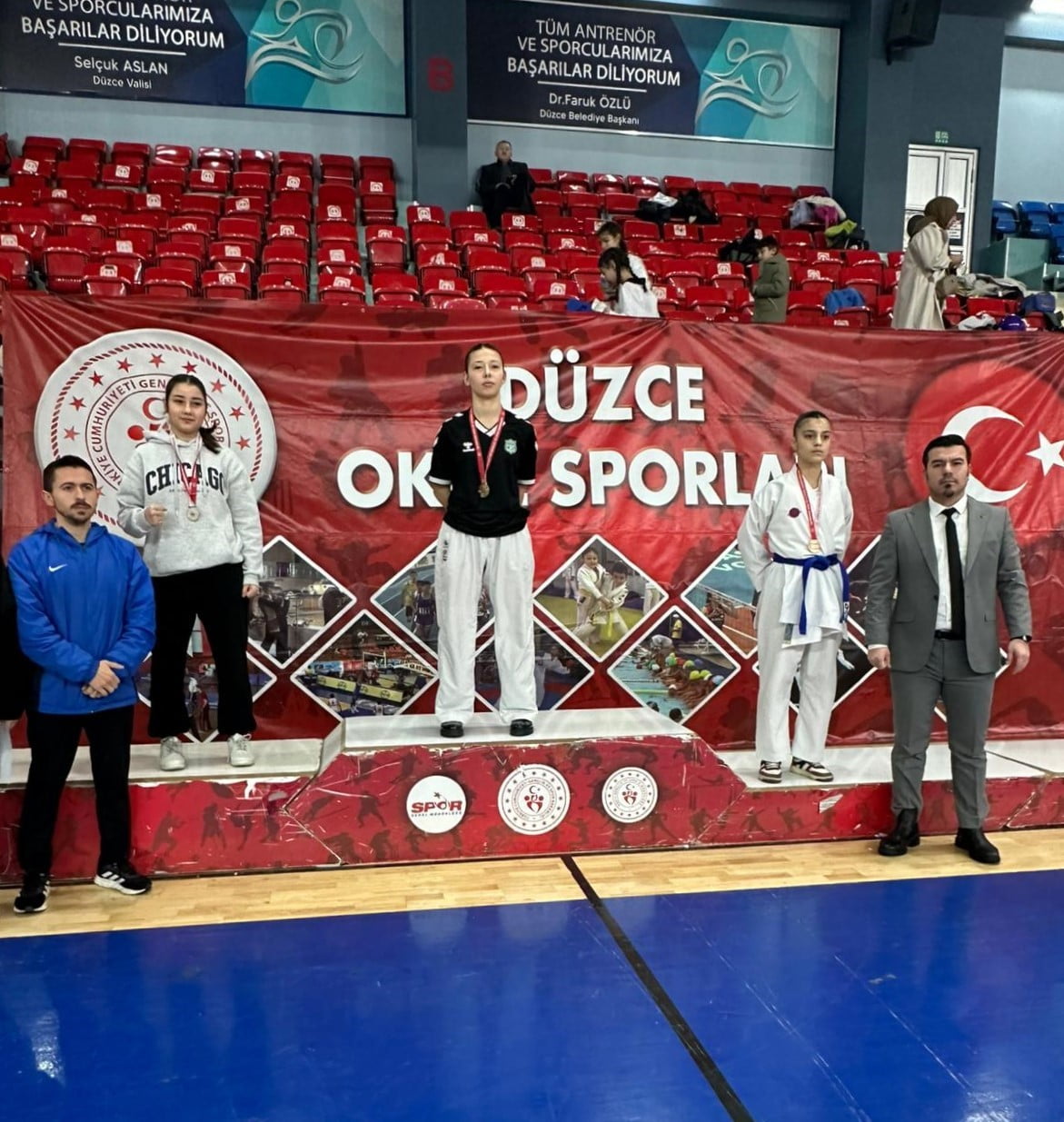 DÜZCE GENÇLİK VE SPOR İL MÜDÜRLÜĞÜ KOORDİNESİNDE DÜZENLENEN OKUL SPORLARI KARATE GENÇLER A-B...