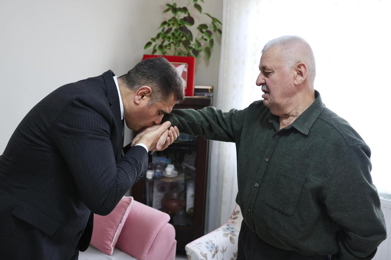 DÜZCE VALİSİ SELÇUK ASLAN, YALOVA'DA TERÖR ÖRGÜTÜ DEAŞ'A YÖNELİK GERÇEKLEŞTİRİLEN OPERASYON...