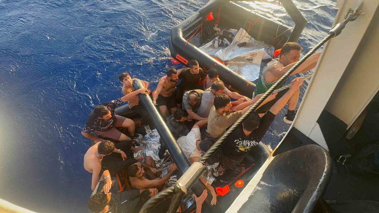 DÜZENSİZ GÖÇMEN SAYISINDA YÜZDE 65 AZALMA GÖRÜLDÜ