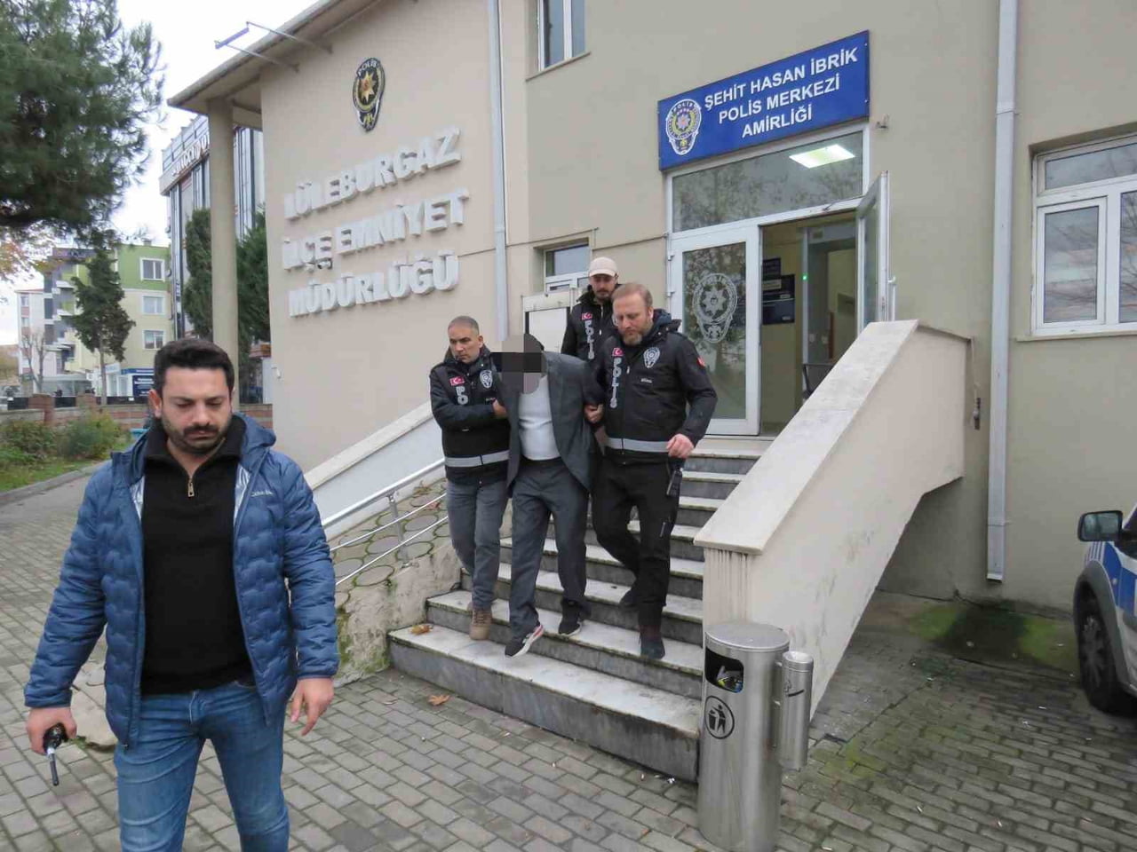 EDİNİLEN BİLGİLERE GÖRE, KASTEN ÖLDÜRME OLAYIYLA İLGİLİ OLARAK KIRKLARELİ İL EMNİYET MÜDÜRLÜĞÜ...