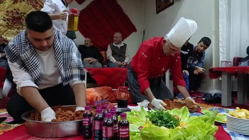 Edirne'de huzurevinde sıra gecesi: Gönüller bir oldu, yüzler güldü