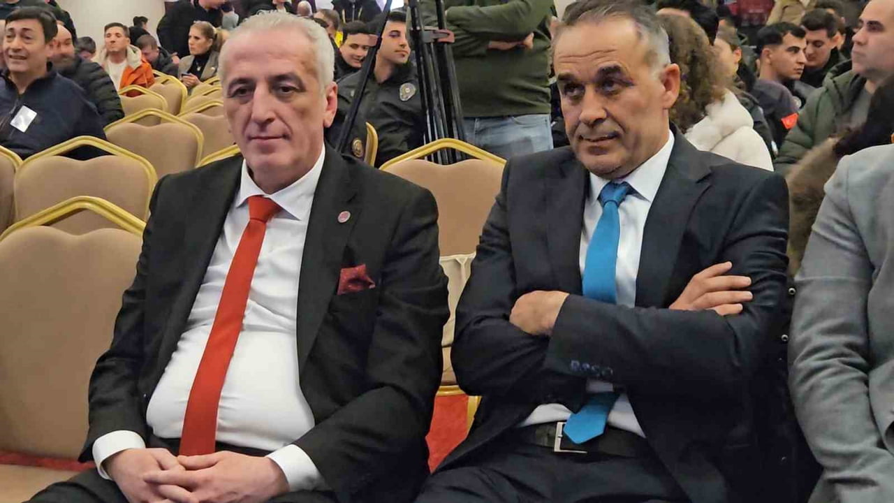 EDİRNE ŞOFÖRLER VE OTOMOBİLCİLER ODASI’NDA GERGİN GEÇEN SEÇİMLERİN ARDINDAN MAVİ LİSTE İLE ADAY...