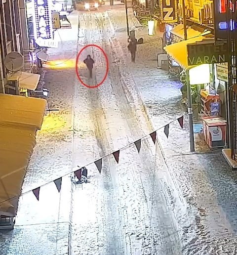 ELAZIĞ’DA 2 AYRI RESTORANA DÜZENLENEN SİLAHLI SALDIRI OLAYINDA, 4 ŞÜPHELİ DAHA TUTUKLANDI. OLAYDA...