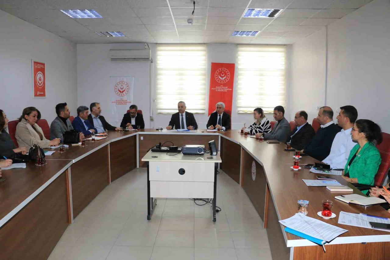 ELAZIĞ’DA HİZMET DEĞERLENDİRME TOPLANTISI