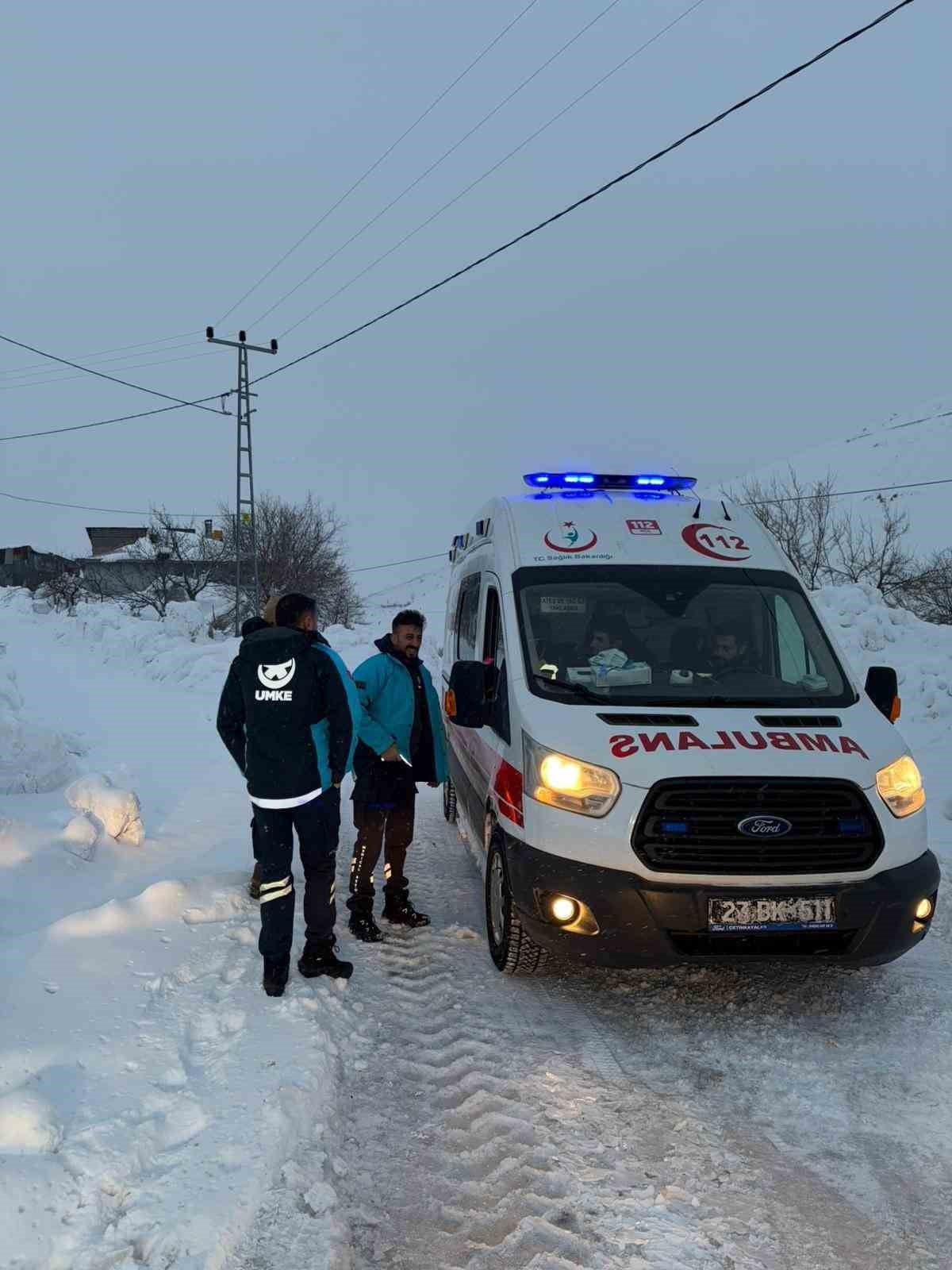 ELAZIĞ’IN MADEN İLÇESİNE BAĞLI ÇALKAYA KÖYÜNDE RAHATSIZLANAN 66 YAŞINDAKİ VATANDAŞ İÇİN UMKE...