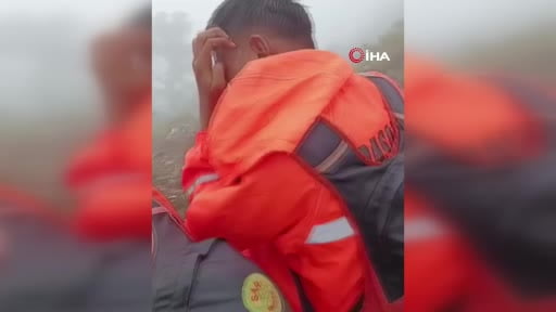 Endonezya’da dün Yogyakarta-Makassar seferini gerçekleştirdiği sırada hava trafik kontrolüyle...