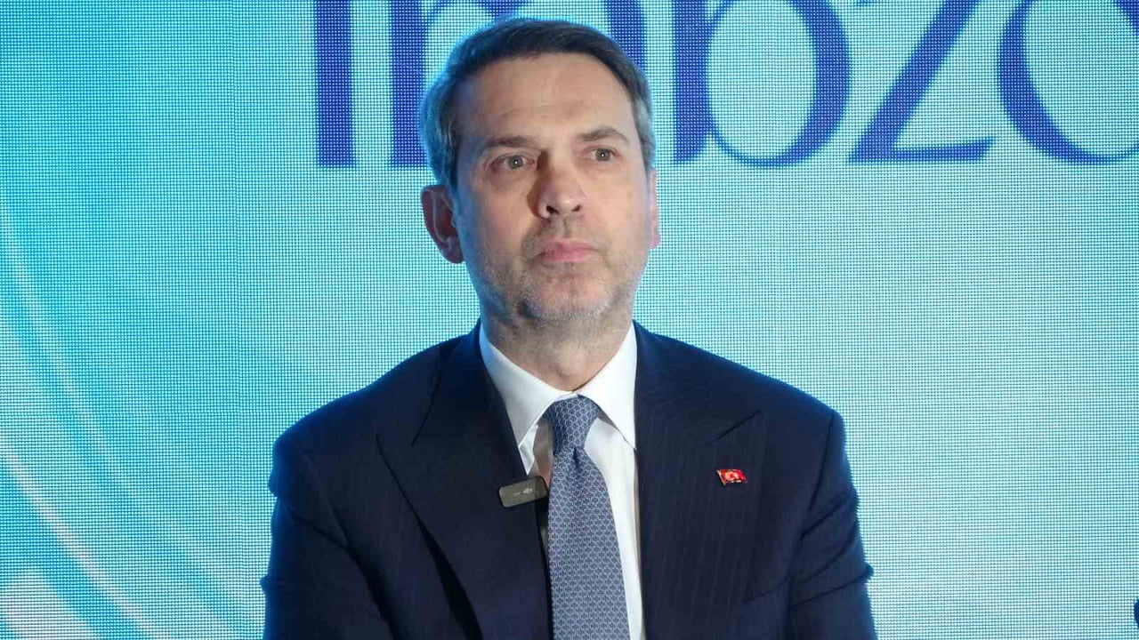 ENERJİ VE TABİİ KAYNAKLAR BAKANI ALPARSLAN BAYRAKTAR, "SAKARYA GAZ SAHASINDA 4 MİLYON HANEYE...