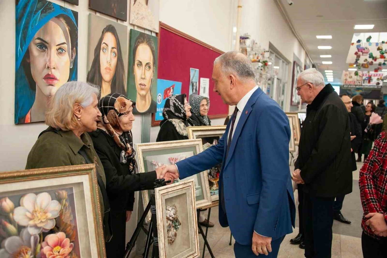 ERZİNCAN BİNALİ YILDIRIM ÜNİVERSİTESİ TAZELENME ÜNİVERSİTESİ BÜNYESİNDE 60 YAŞ VE ÜZERİ...