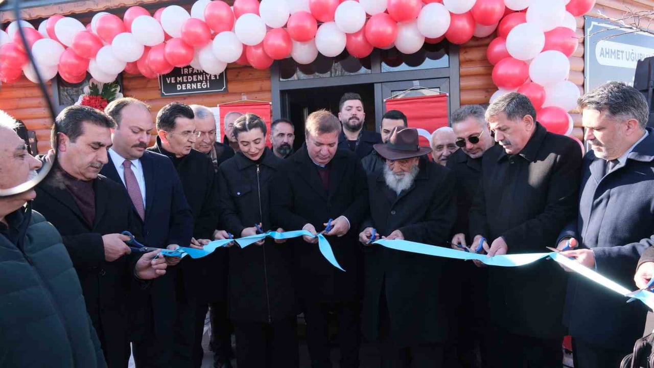 ERZİNCAN’IN KANAAT ÖNDERLERİNDEN ALEVİ DEDESİ AHMET UĞURLU’NUN ADINI TAŞIYAN “AHMET UĞURLU DEDE...