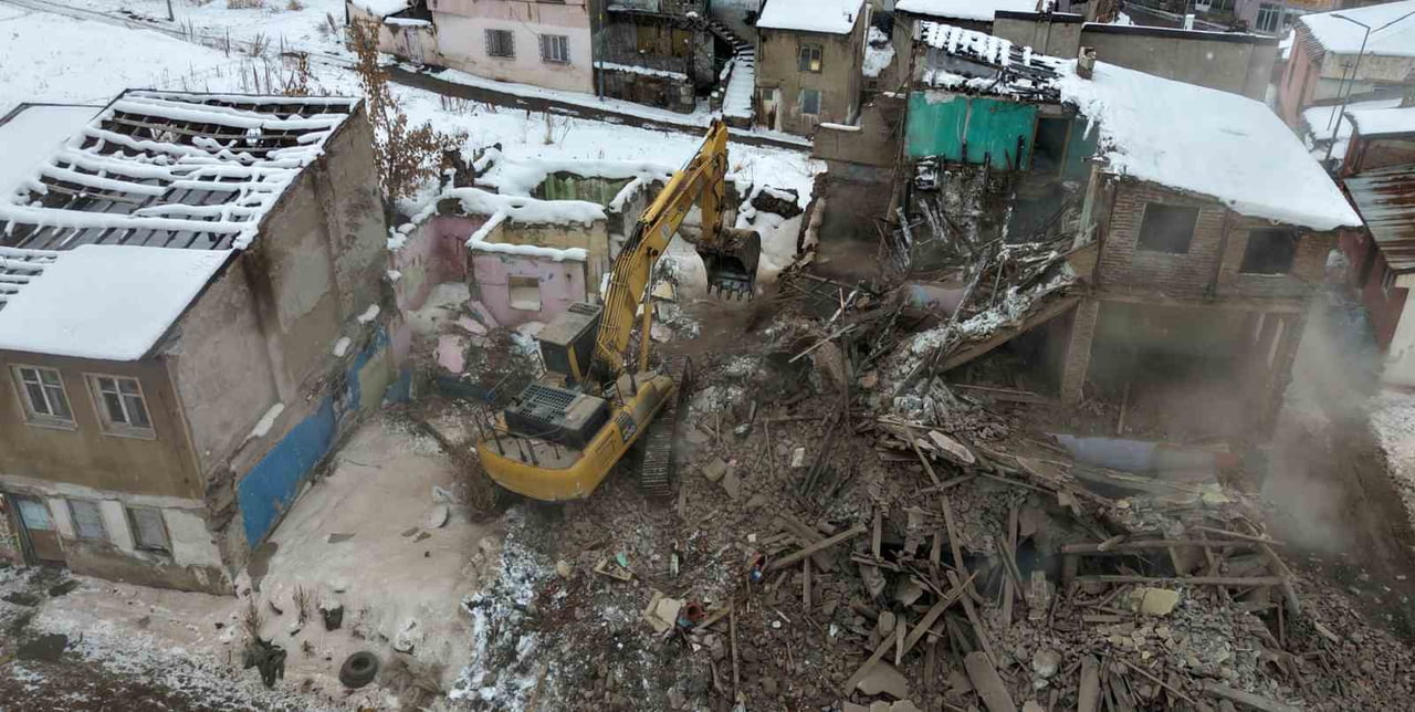 ERZURUM BÜYÜKŞEHİR BELEDİYESİ KENTSEL DÖNÜŞÜMDE DE TÜRKİYE’YE ROL MODELİ OLDU.
