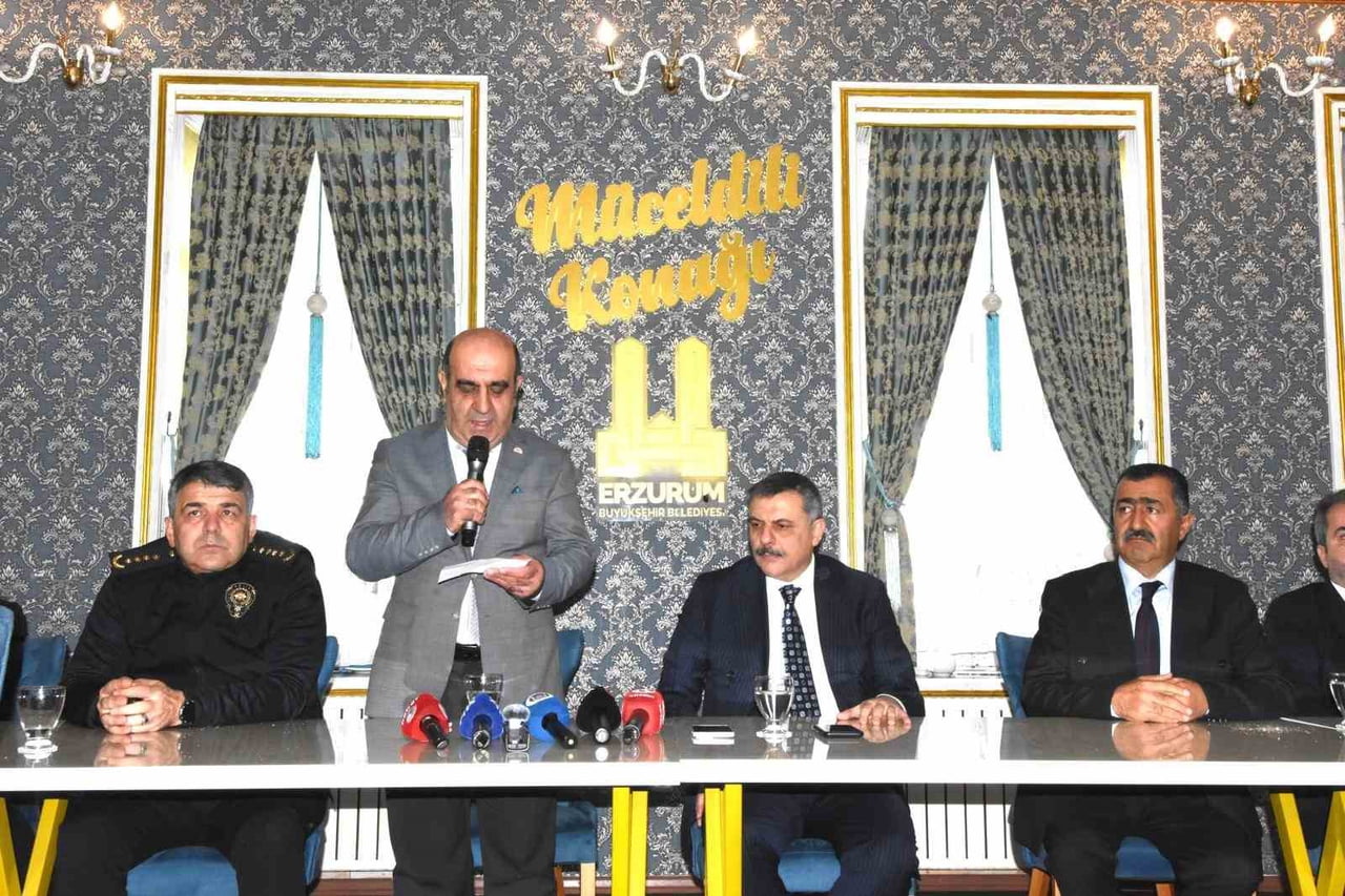 ERZURUM VALİSİ MUSTAFA ÇİFTÇİ, 10 OCAK ÇALIŞAN GAZETECİLER GÜNÜ VESİLESİYLE ERZURUM’DA GÖREV YAPAN...