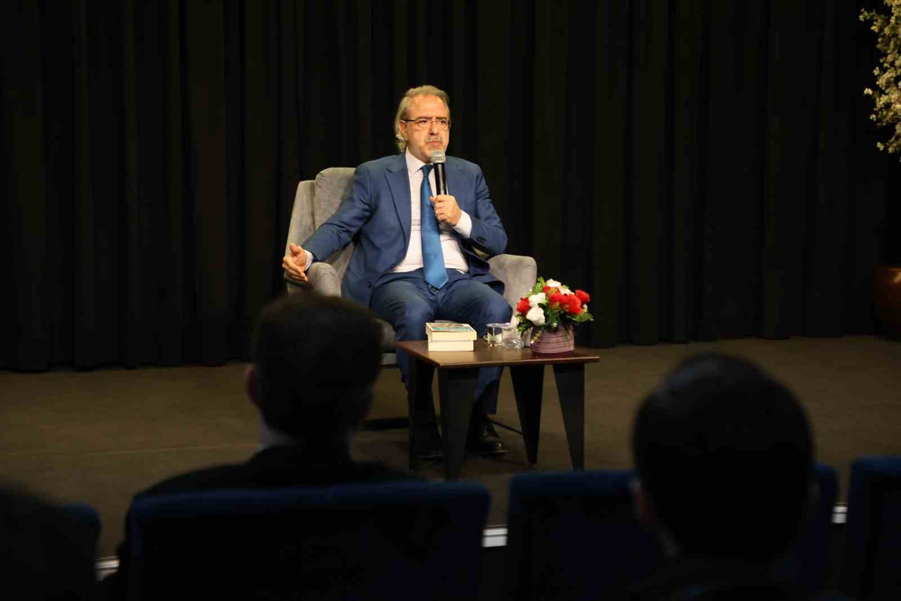 ESENLER BELEDİYESİ TARAFINDAN KÜLTÜR SANAT SEZONU KAPSAMINDA DÜZENLENEN "BİR DÜŞÜNCENİN İZİNDE:...