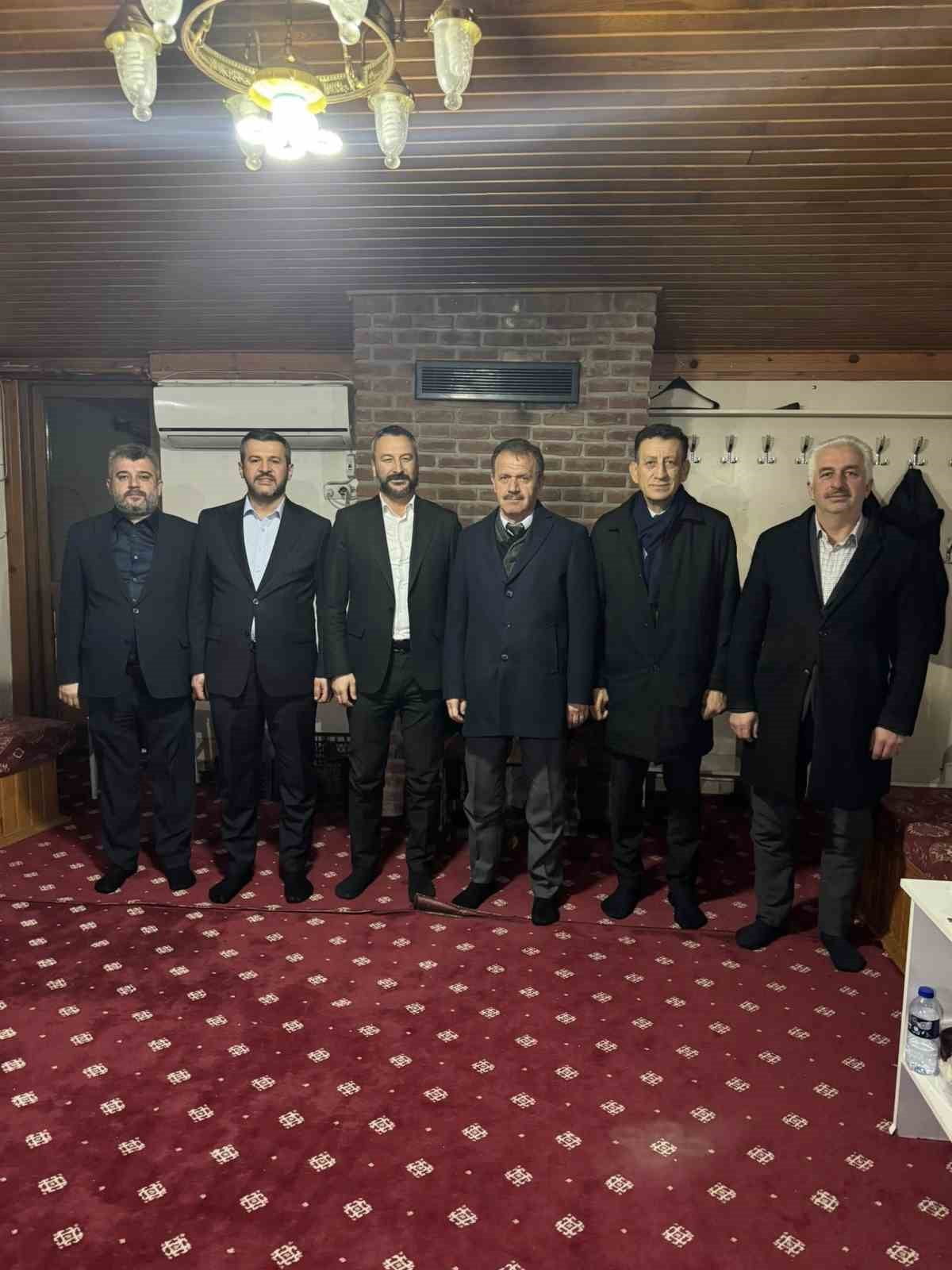 ESKİPAZAR BELEDİYE BAŞKANI SERKAN CIVA, AK PARTİ ESKİPAZAR İLÇE BAŞKANI AHMET AYDEMİR İLE BİRLİKTE...