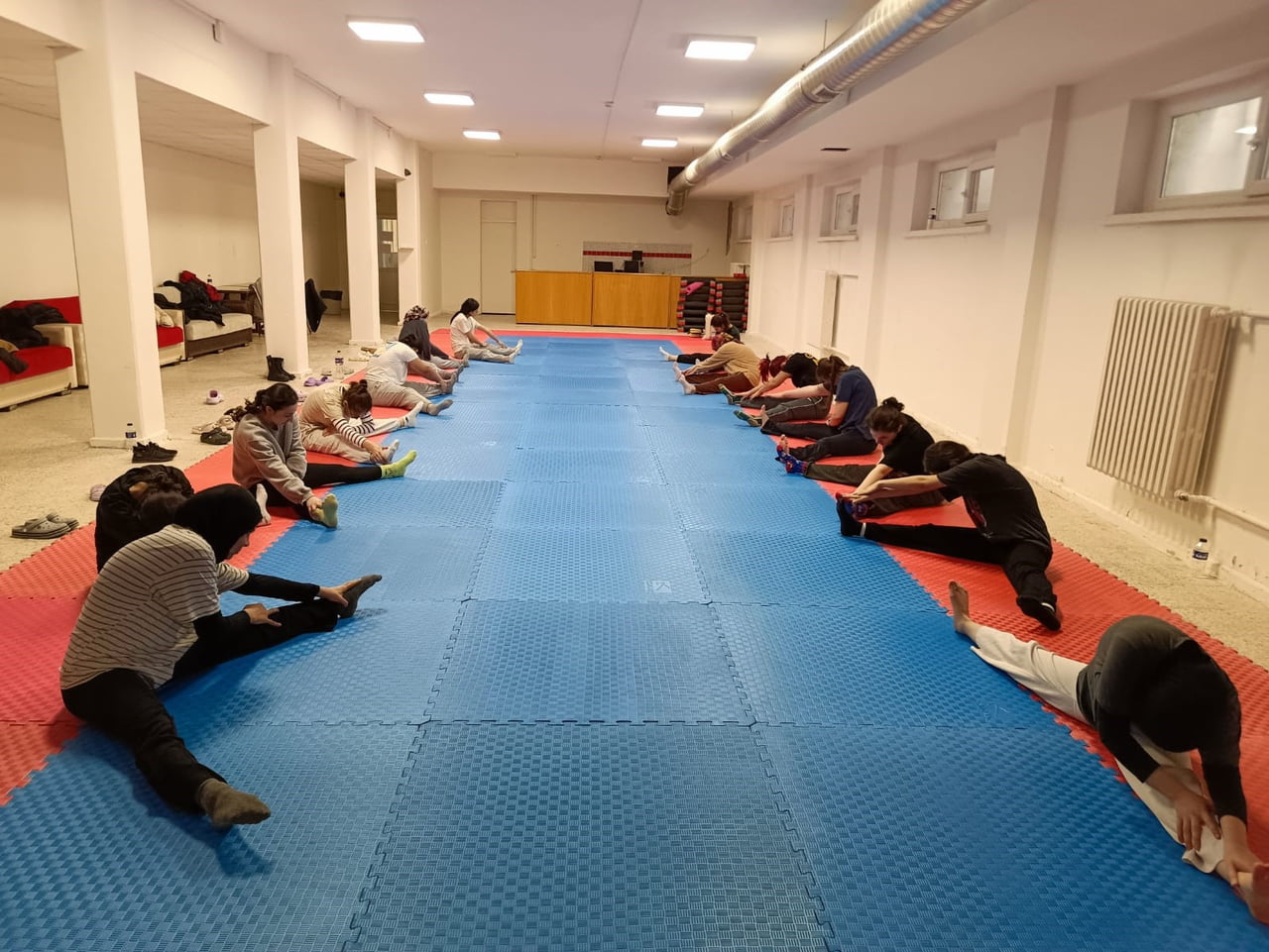 ESKİŞEHİR'DE BULUNAN BALA HATUN YURDU BÜNYESİNDE DÜZENLENEN TAEKWONDO KURSU, PLANLANAN TAKVİM...