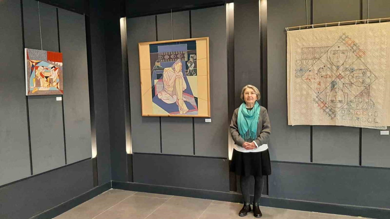 ESKİŞEHİR'DE ‘KARE KÖK-K/SQUARE ROOT-K’ RESİM SERGİSİ İLGİ GÖRDÜ. ESKİŞEHİRLİ RESSAM FATMA GARİP...