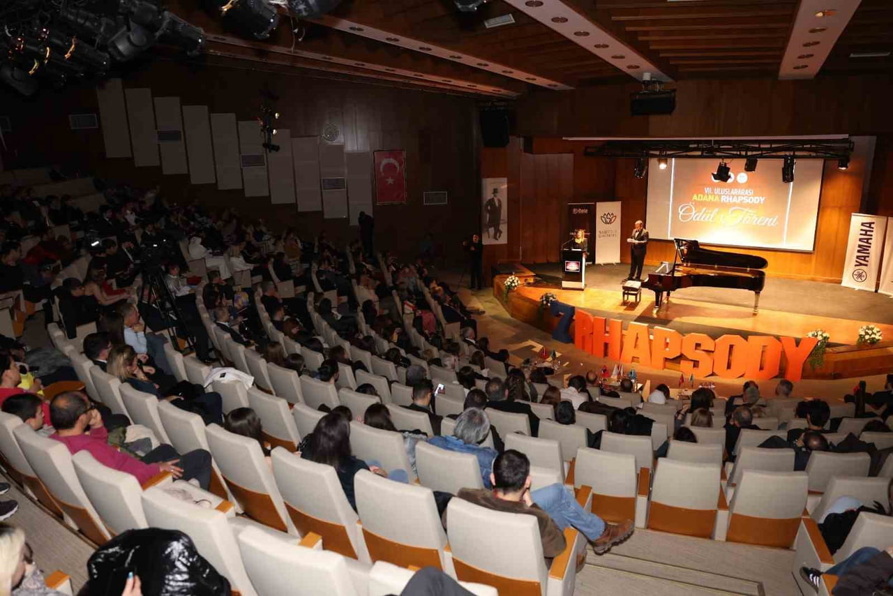 ESKİŞEHİR ANADOLU ÜNİVERSİTESİ'NİN PİYANI ÖĞRENCİLERİ, ÇUKUROVA ÜNİVERSİTESİ 7. ULUSLARARASI ADANA...