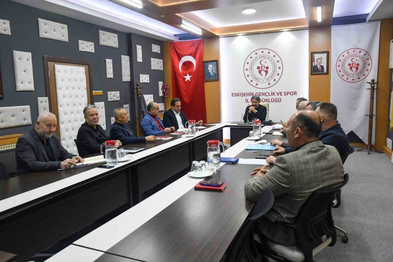 ESKİŞEHİR GENÇLİK VE SPOR İL MÜDÜRLÜĞÜ BÜNYESİNDE, YENİ DÖNEM HEDEFLERİNİN VE PROJELERİN ELE...