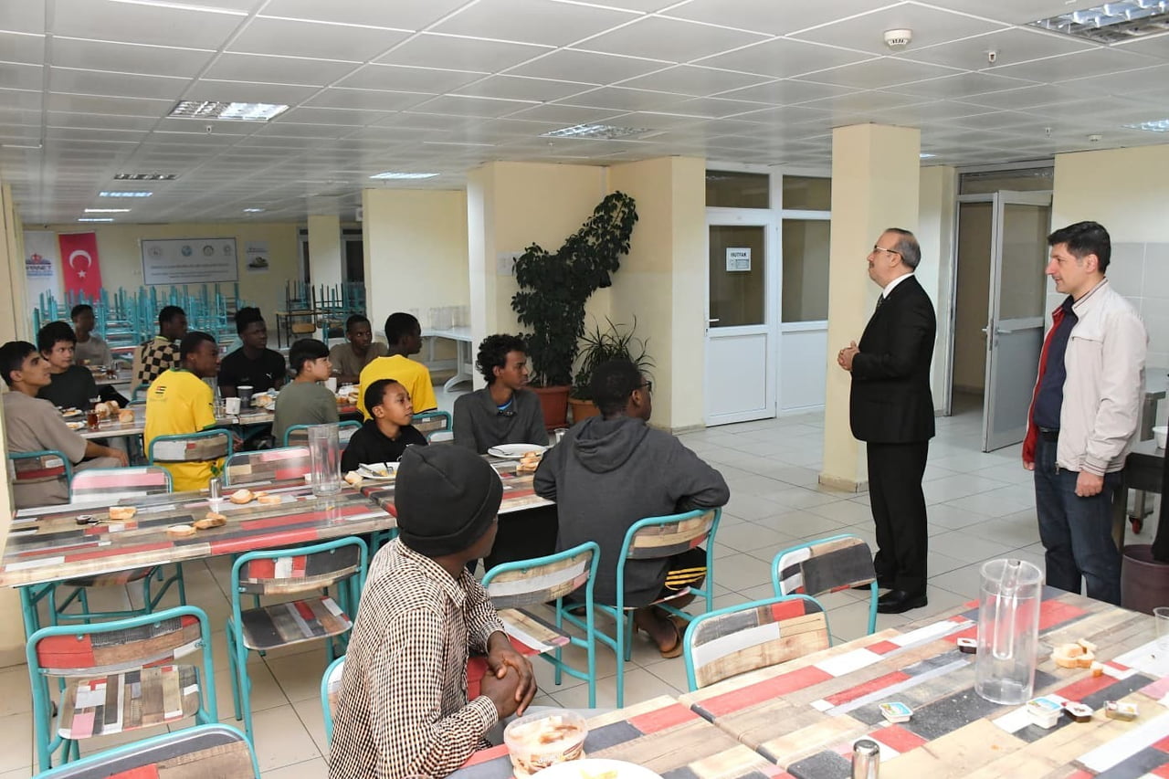 ESKİŞEHİR İL MİLLİ EĞİTİM MÜDÜRÜ SİNAN AYDIN, ULUSLARARASI CEVAT ÜLGER ANADOLU İMAM HATİP LİSESİ...