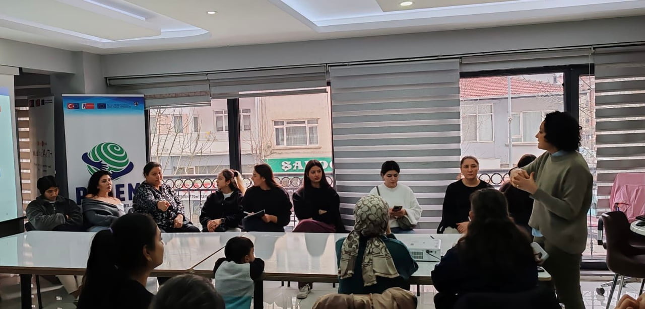 ESKİŞEHİR VALİLİĞİ ORGANİZASYONUYLA HAYATA GEÇİRİLEN "BEN DE YAZDIM KENDİ ROMANIMI" PROJESİ...