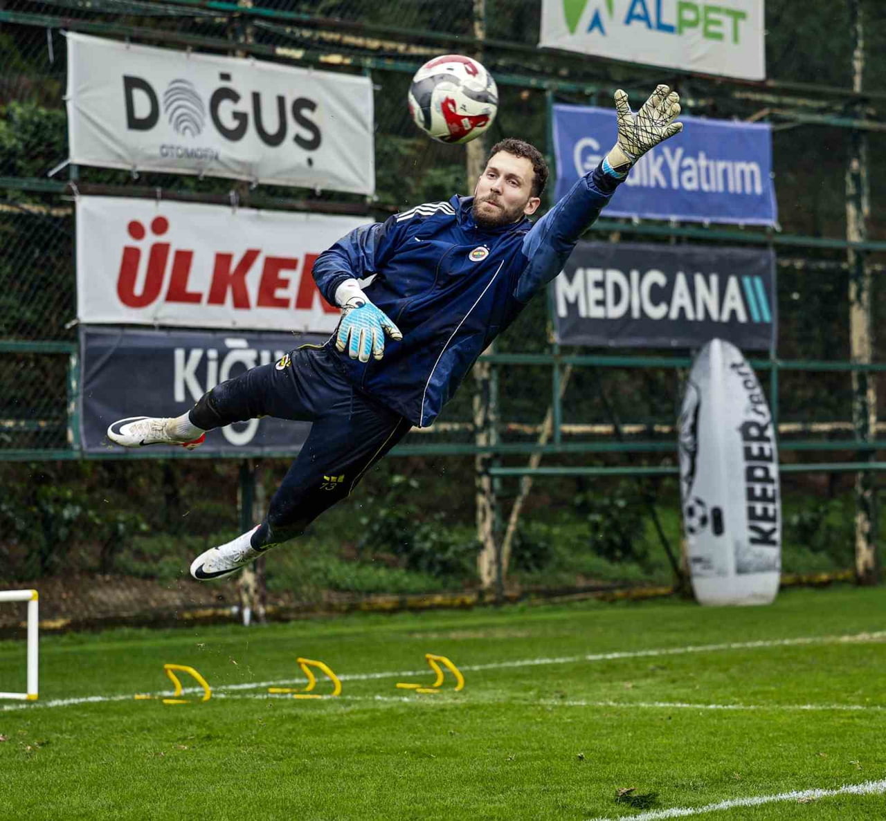 FENERBAHÇE, TRENDYOL SÜPER LİG 19. HAFTASINDA GÖZTEPE İLE OYNAYACAĞI MAÇIN HAZIRLIKLARINA...