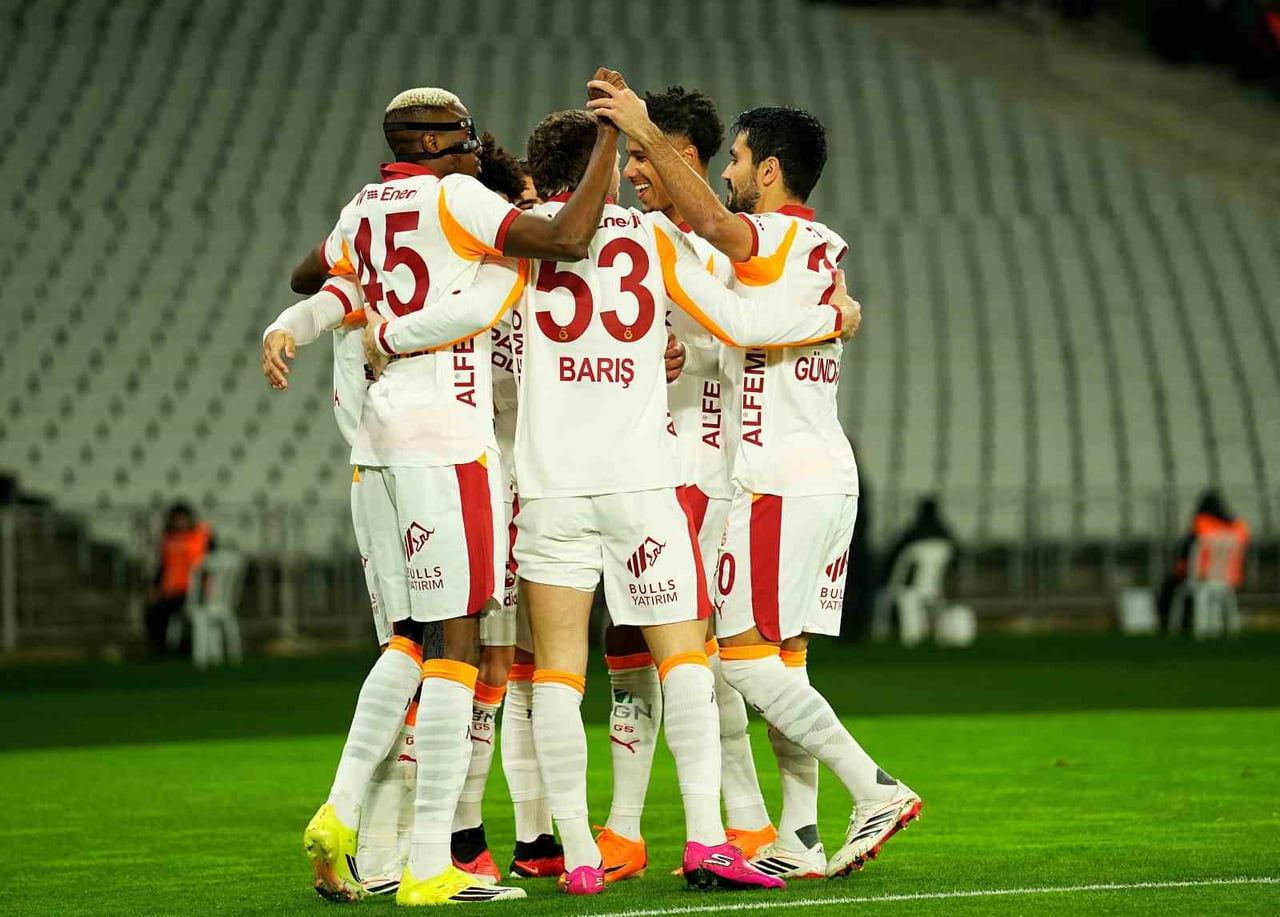 GALATASARAY, OCAK AYINDA ÇIKTIĞI 7 KARŞILAŞMADA 3 GALİBİYET, 2 BERABERLİK VE 2 MAĞLUBİYET...