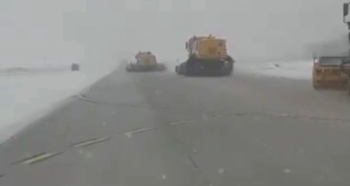 GAZİANTEP'TE ETKİLİ OLAN YOĞUN KAR YAĞIŞI NEDENİYLE HAVALİMANINDAKİ UÇUŞLAR 23 OCAK 2026 SAAT...