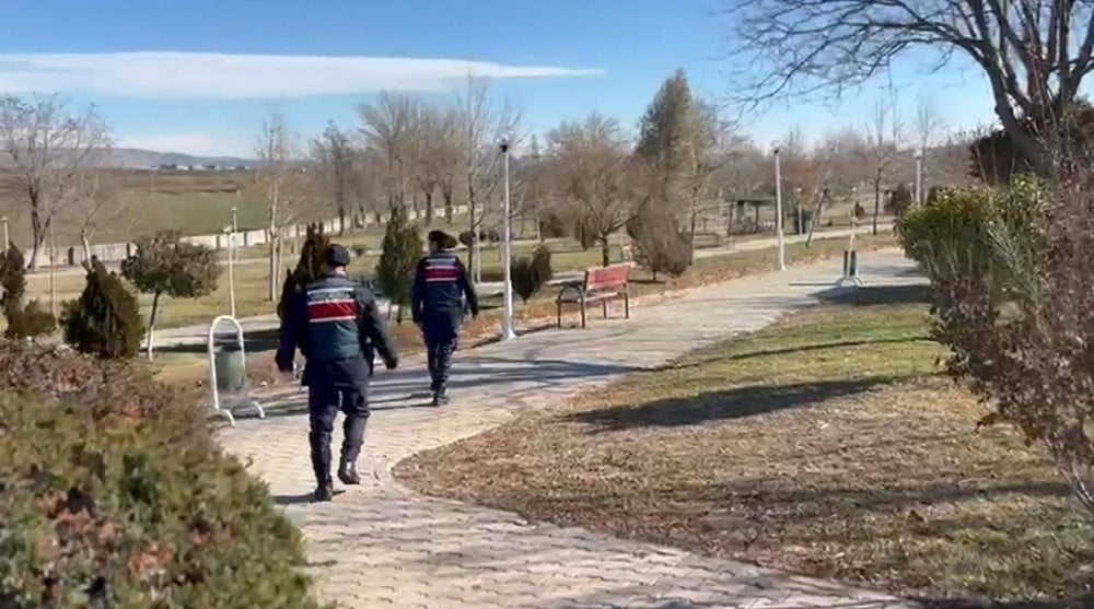 GAZİANTEP'TE SON 1 HAFTADA YAPILAN HUZUR-GÜVEN UYGULAMASINDA 7 BİN 455 ŞAHIS VE 6 BİN 640 ARAÇ...