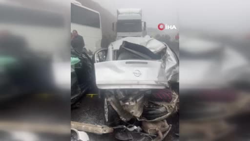 Gaziantep -Şanlıurfa yolunda sis nedeniyle zincirleme kaza: Yaralılar var