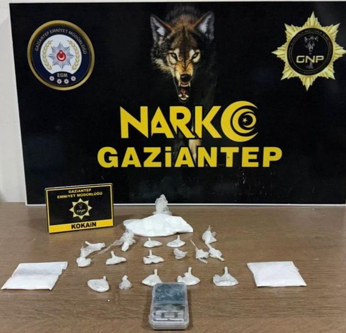 GAZİANTEP’TE 198 GRAM KOKAİN ELE GEÇİRİLDİ: 2 ŞAHIS TUTUKLANDI