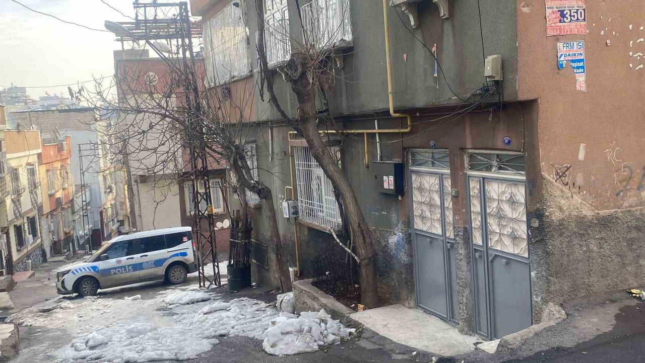 GAZİANTEP’TE, GÜRÜLTÜ YAPTIĞI İDDİASIYLA POMPALI TÜFEKLE VURULARAK HAYATINI KAYBEDEN 10 YAŞINDAKİ...