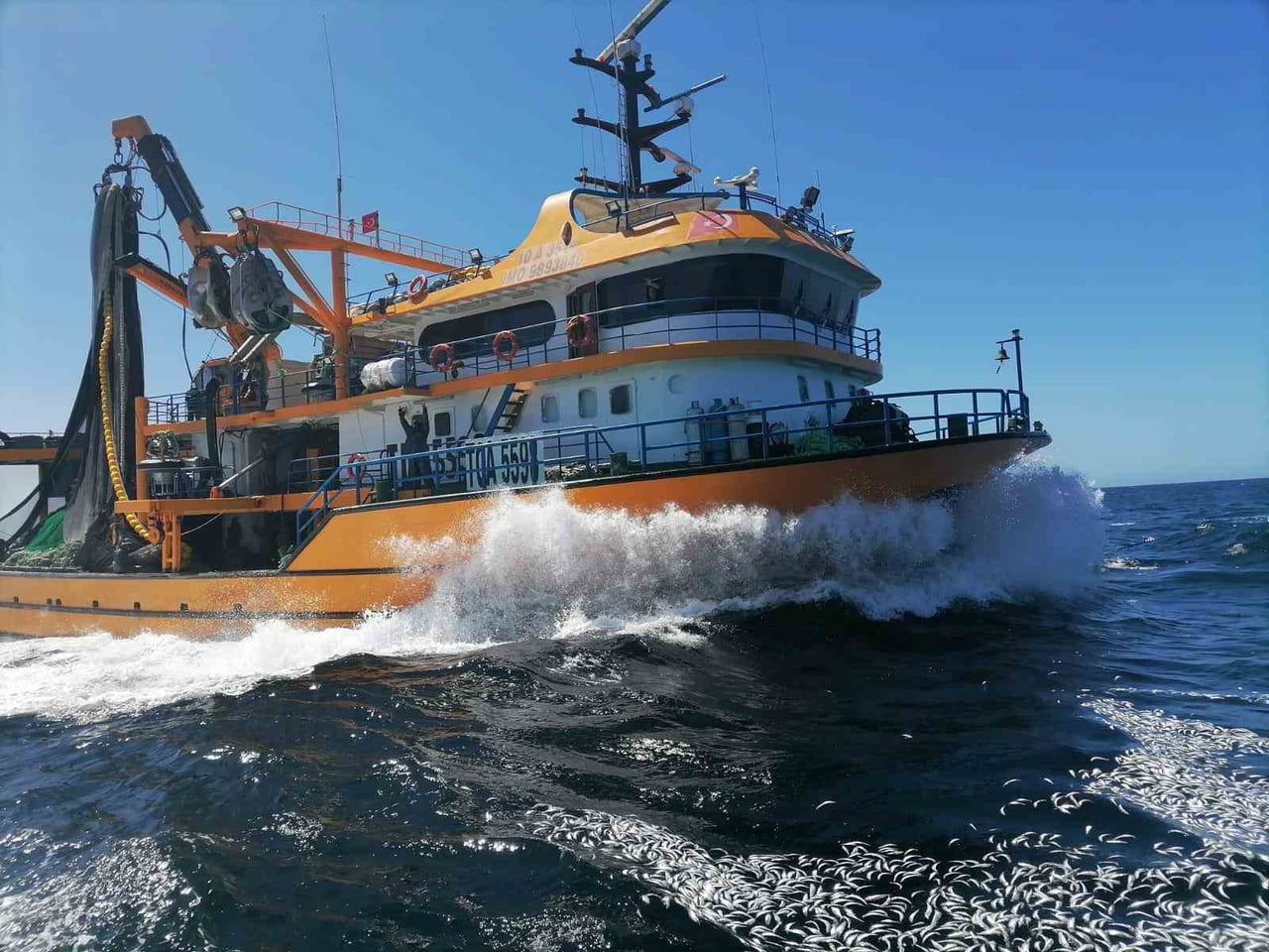 GEÇTİĞİMİZ AV SEZONUNU AFRİKA’DA GEÇİREN GEÇİCİLER BALIKÇILIK 1’İNCİ KAPTANI BAYRAM EKER, "ÖBÜR...