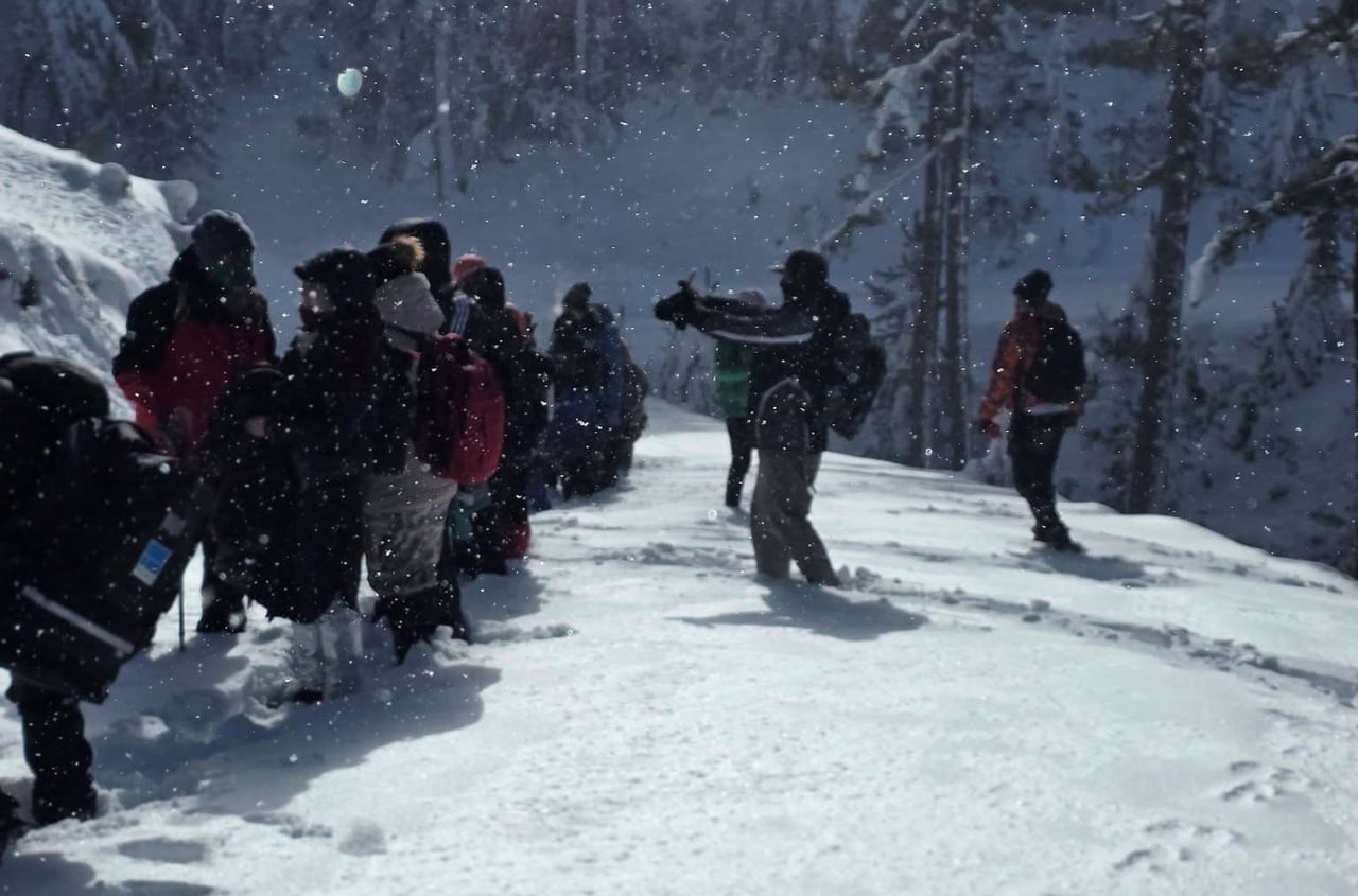 GEDİZ MURAT DAĞI TERMAL VE KAYAK MERKEZİNDE KAR YÜRÜYÜŞÜ
