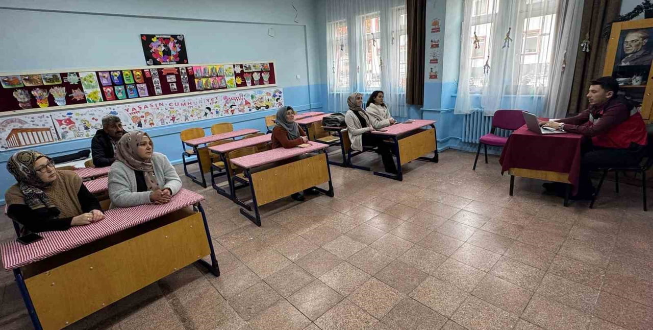 GIDA GÜVENLİĞİ İÇİN OKUL PERSONELİNE HİJYEN EĞİTİMİ