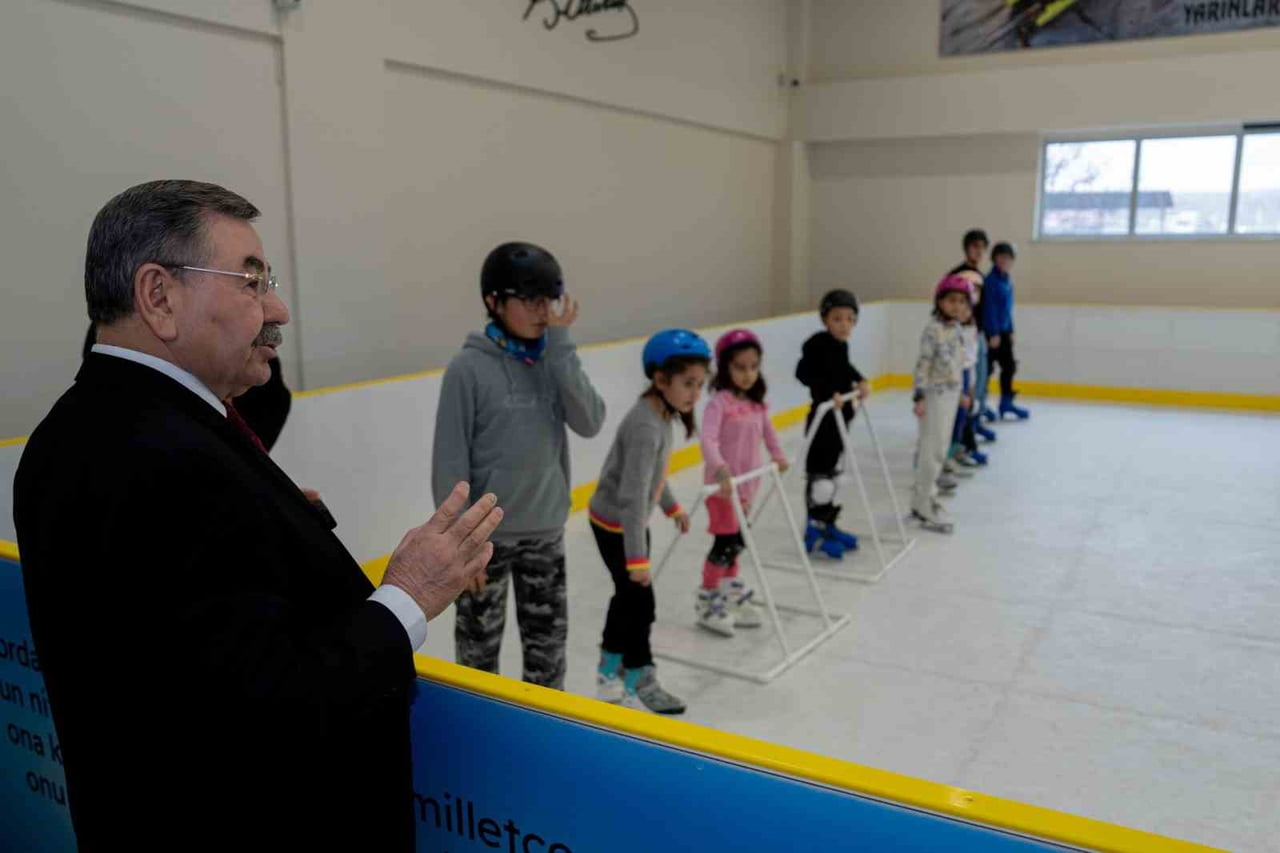 GÖLBAŞI BELEDİYESİ, ÇOCUKLARIN HEM EĞLENMESİNİ HEM DE SOSYAL GELİŞİMLERİNE KATKI SUNMAYI AMAÇLAYAN...