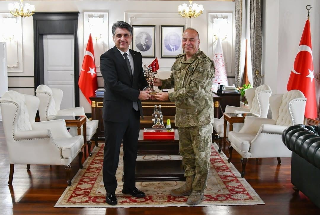 GÖREVE BAŞLAYAN BOLU 2. TUGAY VE GARNİZON KOMUTANI TUĞGENERAL EMRULLAH ÖZTÜRK, İLK ZİYARETİNİ BOLU...