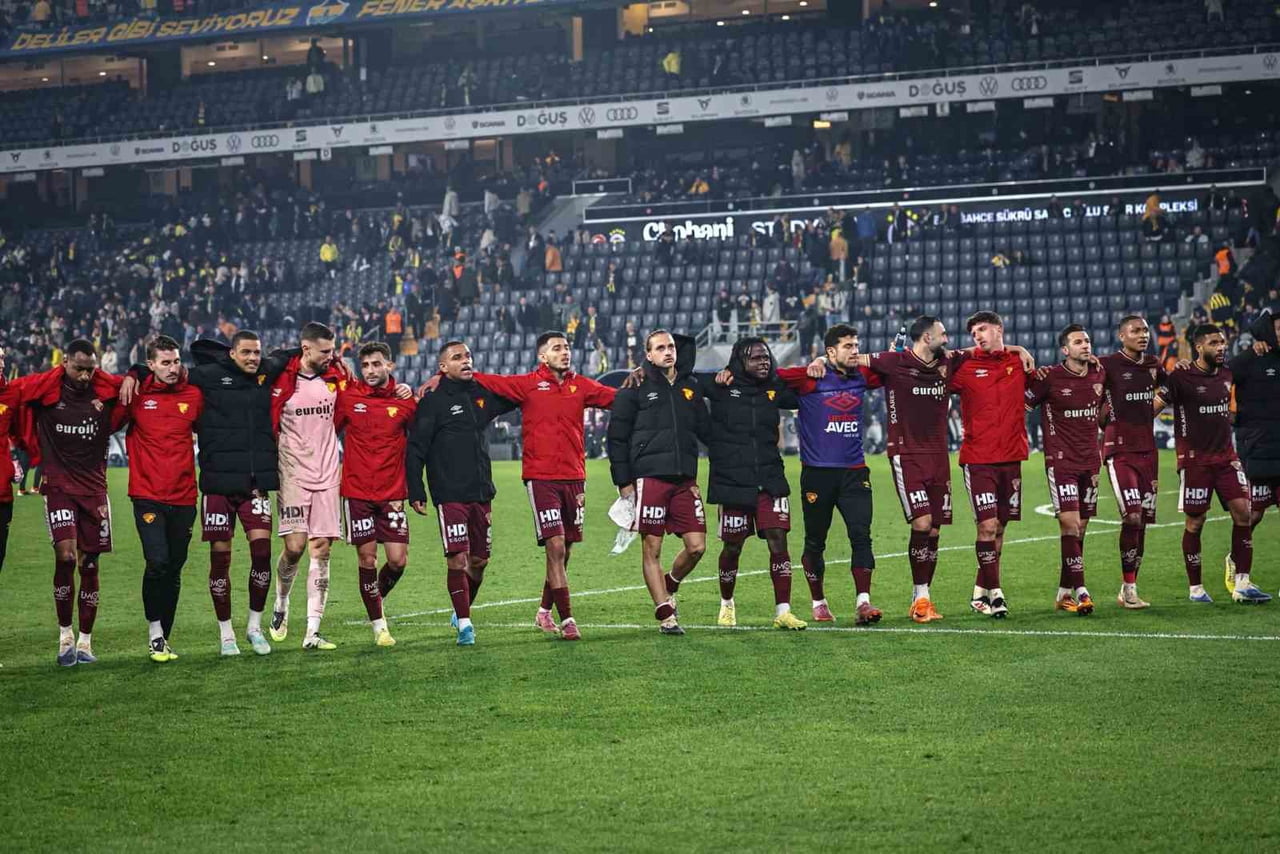 GÖZTEPE, FENERBAHÇE DEPLASMANINDAN ALDIĞI 1 PUANLA, MAÇ EKSİĞİ BULUNAN 5. SIRADAKİ BEŞİKTAŞ İLE...
