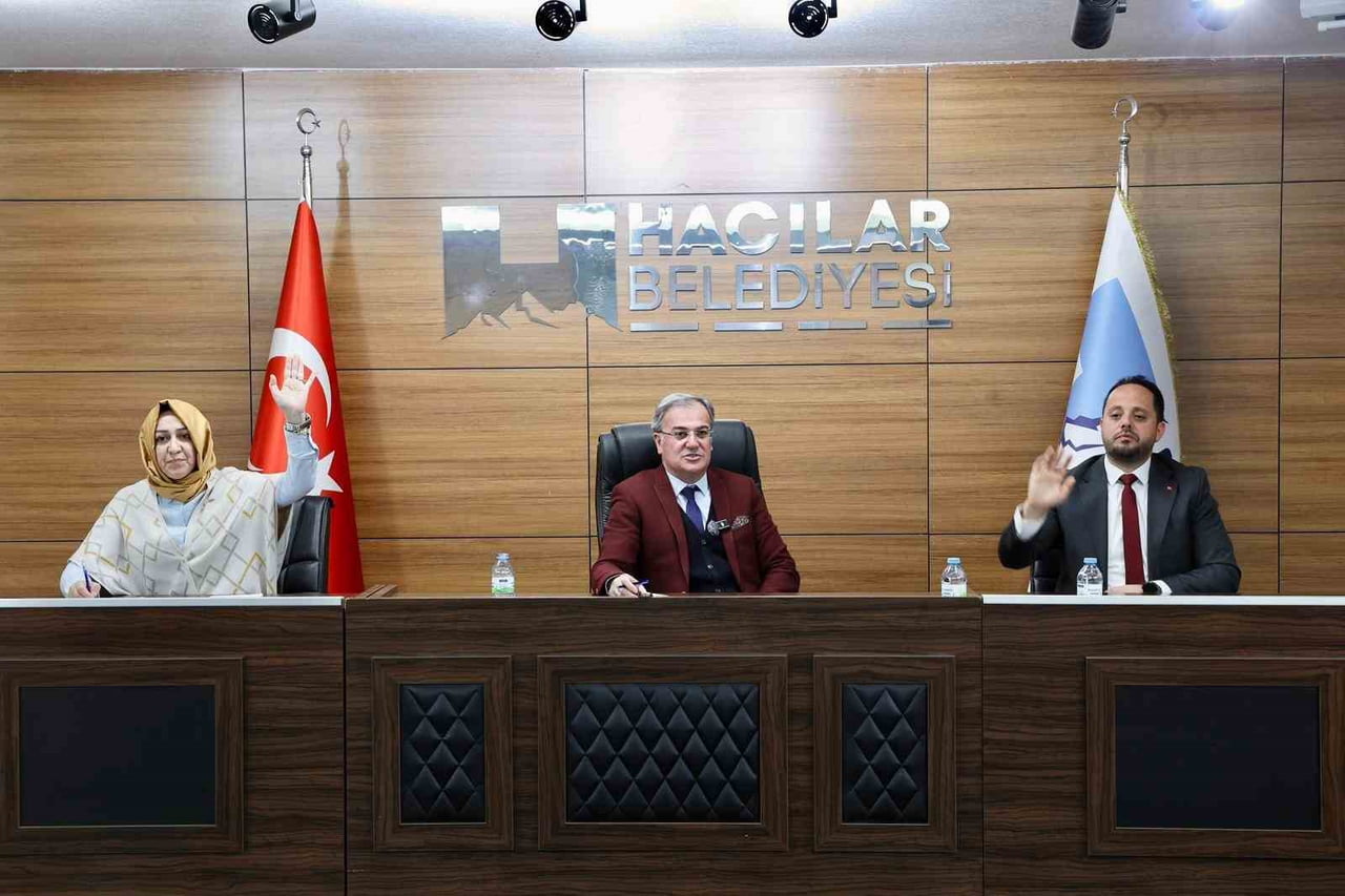 HACILAR BELEDİYESİ OCAK AYI OLAĞAN MECLİS TOPLANTISI, MECLİS ÜYELERİ VE BİRİM MÜDÜRLERİNİN...