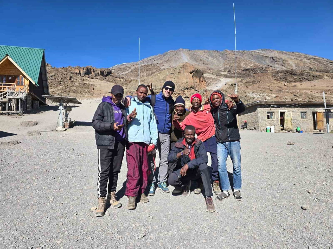 HAKKARİ İL MİLLİ EĞİTİM MÜDÜRLÜĞÜNDE ŞUBE MÜDÜRÜ VE HAKKARİ ASKF BAŞKANI EROL HANLIGİL, SÖMESTRİ...