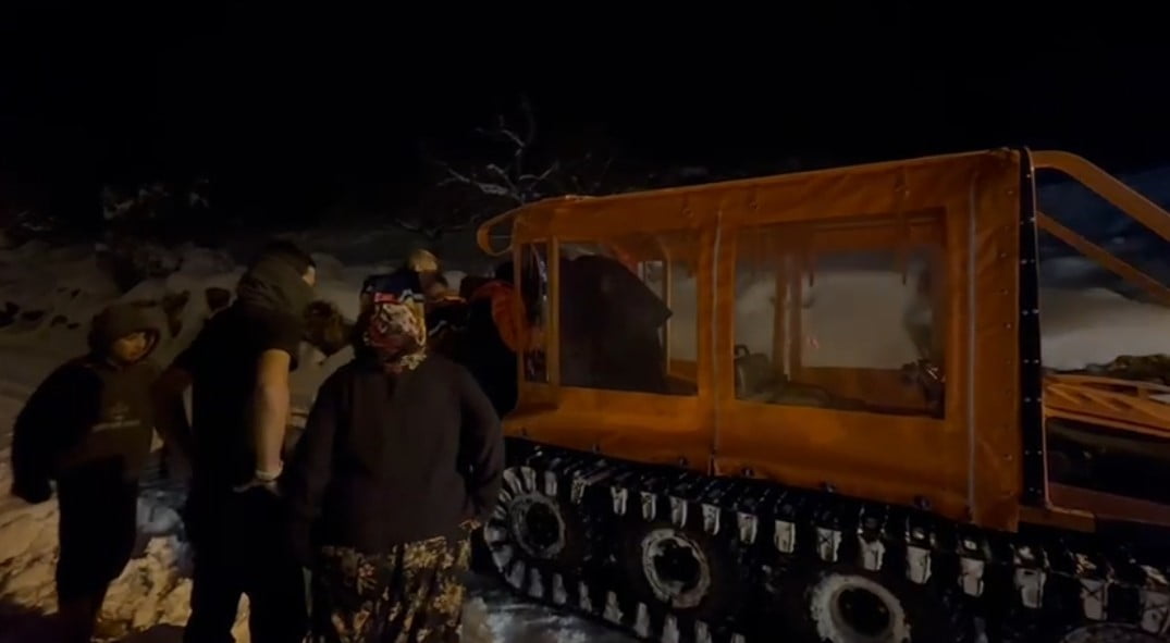 HASTA KADININ İMDADINA PALETLİ AMBULANS YETİŞTİ