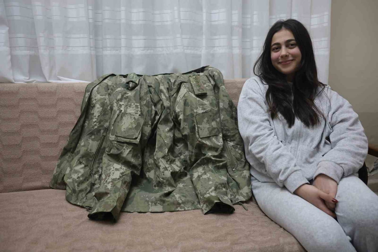 HATAY'DA DEPREMDE ANNESİ ÖLEN BELİZ AYDIN, ASRIN FELAKETİNDE ENKAZ ALTINDAN ANNESİ BETÜL AYDIN VE...