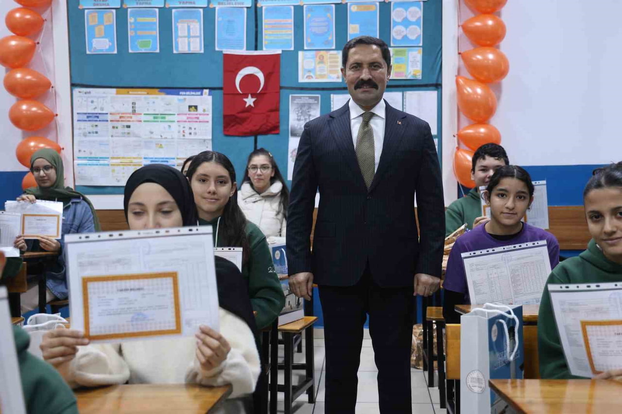 HATAY’DA DEPREMİN ARDINDAN İNŞA EDİLEN 224 EĞİTİM YUVASI, ÖĞRENCİLERİN HİZMETİNE ALINIRKEN 50...