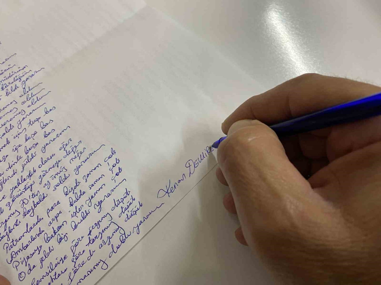 HAYAT KOŞUŞTURMACASI SEBEBİYLE BU ŞİİRİ GEÇTİĞİMİZ GÜNLERDE TAMAMLAMA FIRSATI BULAN DEMİREL...