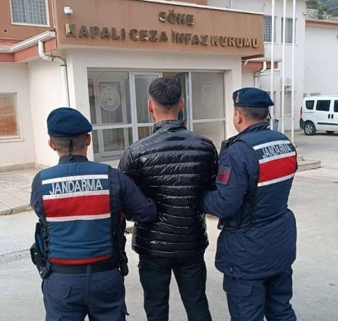 HIRSIZLIK SUÇUNDAN ARANAN ŞAHIS SÖKE’DE YAKALANDI